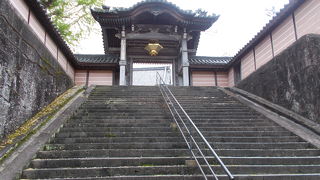 曹洞宗の寺院です。