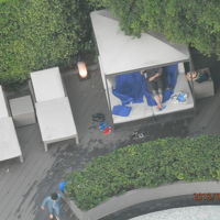 18時頃プールのライトアップ