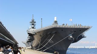 護衛艦「いずも」が一般公開されていました