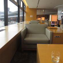 成田空港国際線 JALサクララウンジ