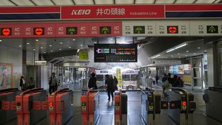 沿線はかなりの高級住宅地