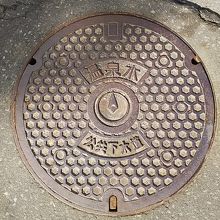 マンホール（温泉水