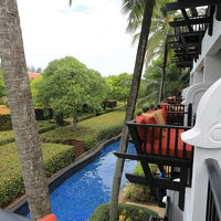 バルコニーからの眺め。海は見えない可能性が高い