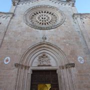 オストゥーニ大聖堂はやっぱり美しい
