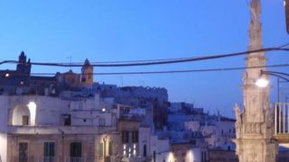 教会前からの夜の風景は美しい