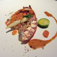 カナダ産オマール海老のグリル アメリケーヌソースカリカリブラ