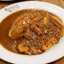 とんかつカリー（980円）