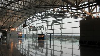 設備は綺麗だが迷う・・・。あとバリアフリーは抜けている。