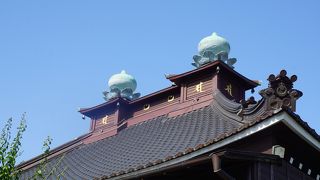 擬宝珠の屋根を見るだけでも価値あり
