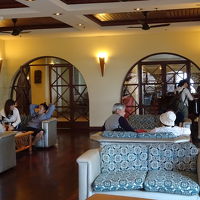 ロビースペースでウェルカムドリンクあり