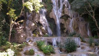 街からツアーがたくさん出ています。