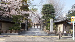 浄土宗の寺院です。