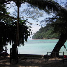サピ島のビーチ
