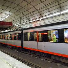 アバンド駅のメトロ