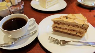 大きなケーキは食べごたえ十分♪