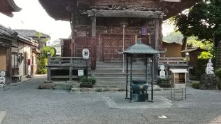 国道140沿いの聖地公園の麓の札所