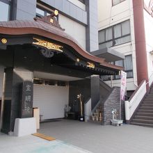 正面の様子です。