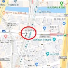 平永橋架道橋は、靖国通りの上を通ります。国道１号と１７号の間