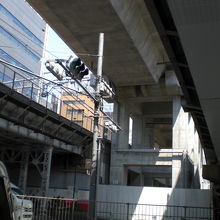 平永橋架道橋の西側が京浜東北線、東側が新幹線の線路です。