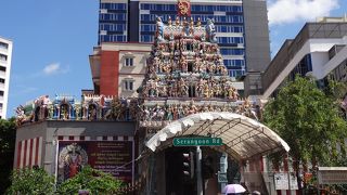 町中にある寺院