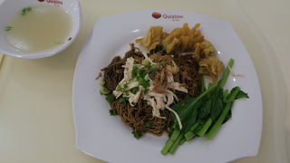 ニューセントラルのフードコート