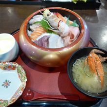 ランチ（海鮮丼）