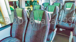 セビリアのインアウトは両方ともバスを使いました。