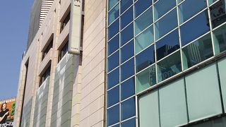 新宿南口からすぐです