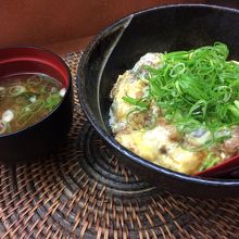 お味噌汁もついてきます。