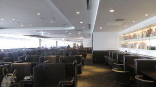 北ウィングの端の方にもあると便利なのですが・・・。