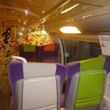 綺麗な車両です。２階席