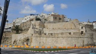 ヤラ、ヤラ！（モロッコ語のLet's Go!）