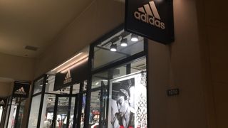 アディダス 木更津アウトレット