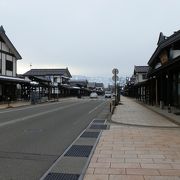 塩沢宿牧師通りの観光の際は塩沢商工会館前の駐車場が便利です。