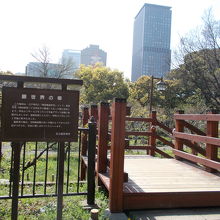 東照宮からつながっています。