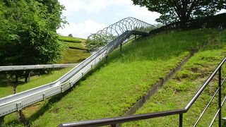 ローラー滑り台楽しい！