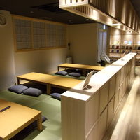 ラウンジは和の空間。