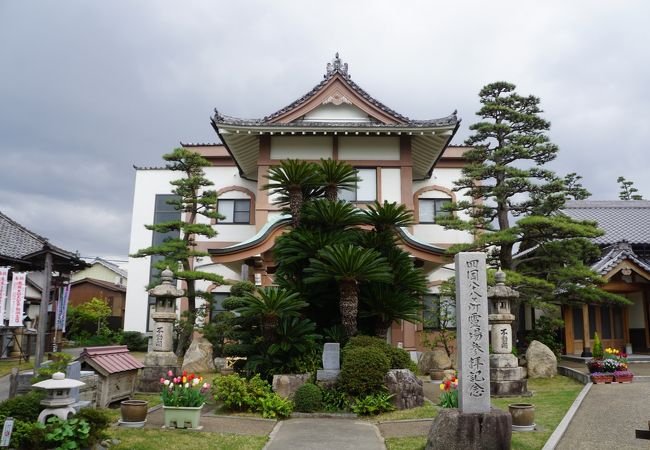 この地を400年支配した佐治氏の菩提寺