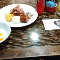 毎日がコンチネンタルブレックファスト