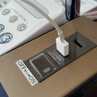 充電器が便利でした。