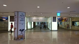 フードコートが充実