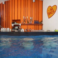 プールのバーです。