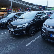 真ん中が途中、動かなくなったシトロエン