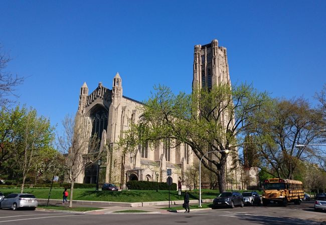シカゴ大学の中にある教会