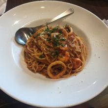 シーフードスパゲッティマリナラソース大盛