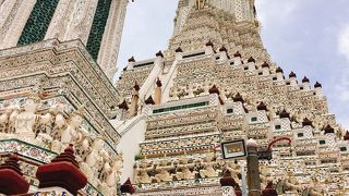 遠くから眺めても、近くでじっくり見ても素晴らしい。大好きな寺院になりました☆