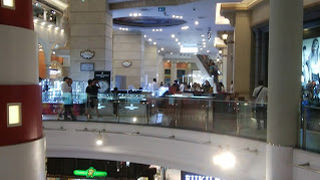 若者がたくさん