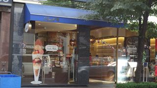 老舗チョコレートブランドのカフェ