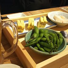 前菜4種盛り合わせ  まずはビールで