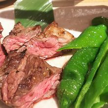 牛ミスジと万願寺唐辛子の炙り！ お肉もいいね(゜∇^d)!!